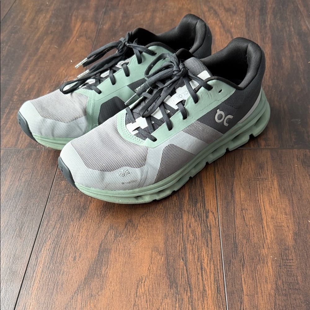 On Running Men's Athletic Shoes in Gray and Green